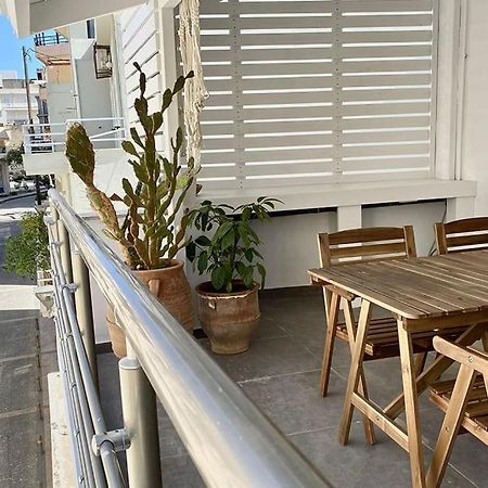 3-Bedroom Central, Spacious And Bright Apartment. Heraklion  Exterior photo