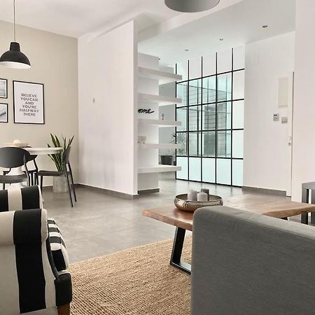 3-Bedroom Central, Spacious And Bright Apartment. Heraklion  Exterior photo