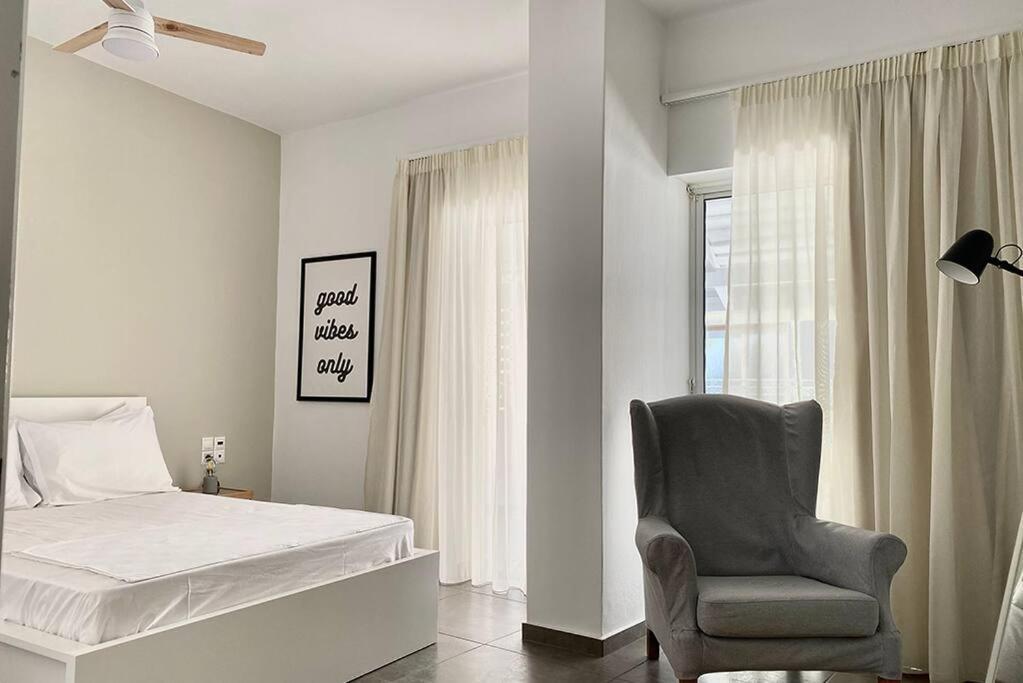 3-Bedroom Central, Spacious And Bright Apartment. Heraklion  Exterior photo