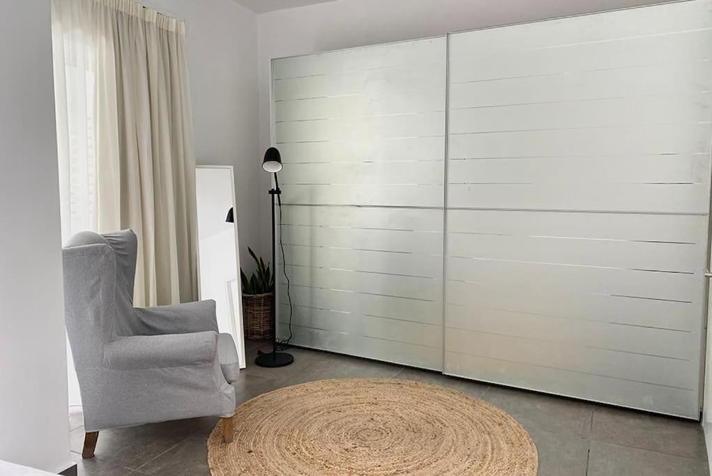 3-Bedroom Central, Spacious And Bright Apartment. Heraklion  Exterior photo
