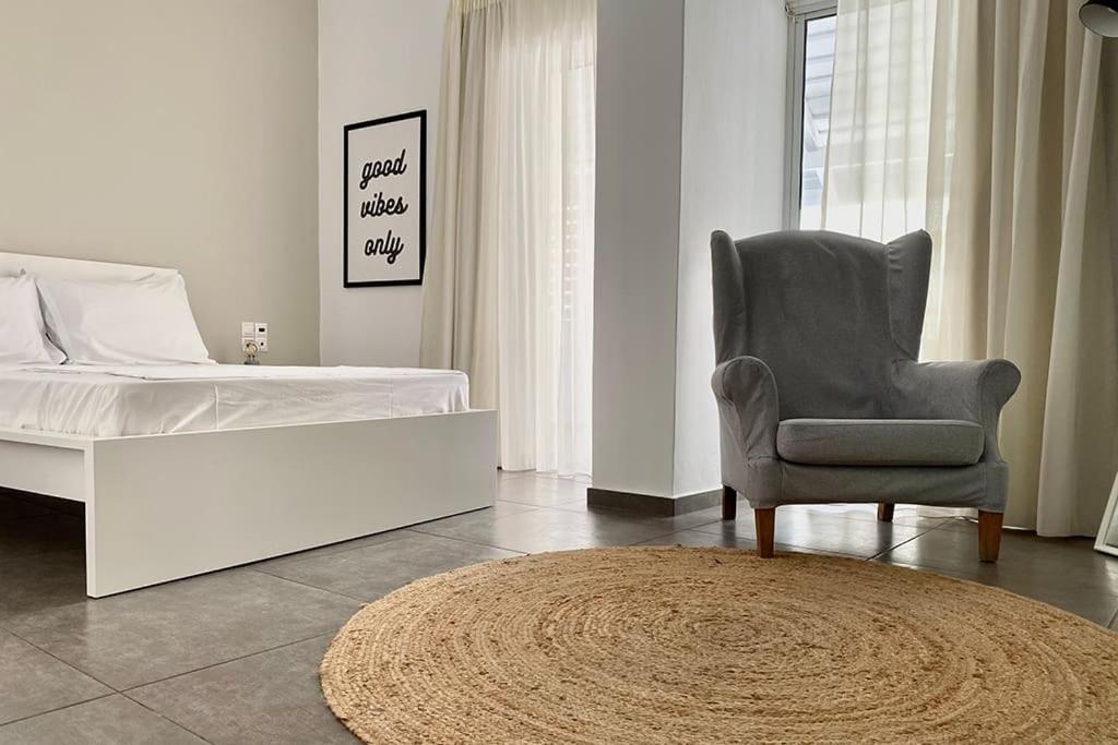 3-Bedroom Central, Spacious And Bright Apartment. Heraklion  Exterior photo